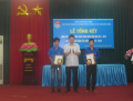 Trao giải thưởng Trần Văn Ơn cho học sinh tiêu biểu trong Lễ tổng kết công tác Đoàn và phong trào sinh viên năm học 2014- 2015