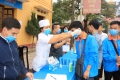 Trường Cao đẳng Cơ điện và Xây dựng Bắc Ninh phát khẩu trang, nước sát khuẩn  miễn phí cho cán bộ, giảng viên và học sinh, sinh viên